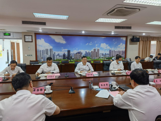 來賓市與皇氏集團(tuán)、華能舉行200萬千瓦農(nóng)光牧儲大基地項目推進(jìn)座談會