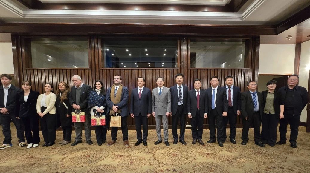 黃嘉棣董事長隨廣西壯族自治區(qū)政府代表團訪問烏拉圭，并應(yīng)邀參加相關(guān)活動